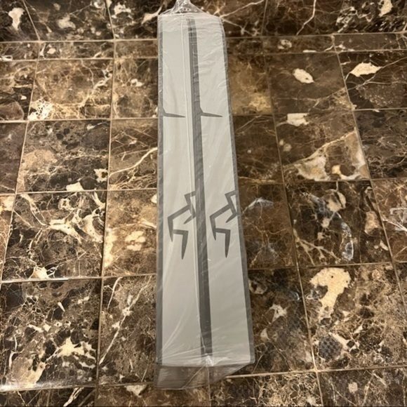 HYDE and Eek! Tombstone Cat Scratcher - Set Of 2 With Cat Nip - Picture 5 of 5